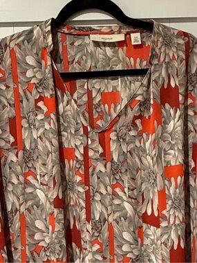 Sejour Coral and Gray Floral V-Neck Blouse